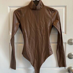 Naked Wardrobe Gold/Brown metallic turtleneck bodysuit with long sleeves Small